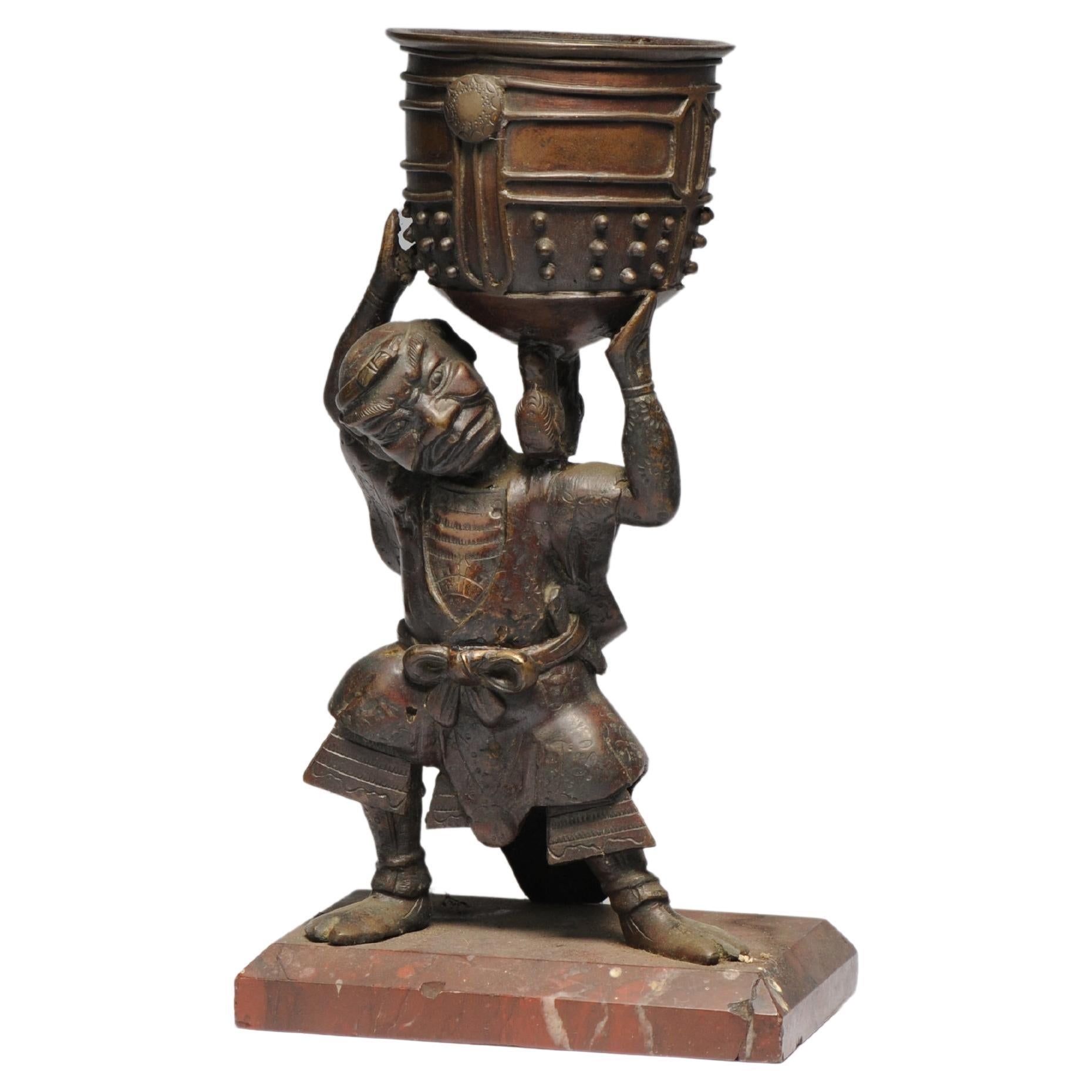 Antique Okimono Bronze Japanese Statue Man Carrying basket Japan For Sale