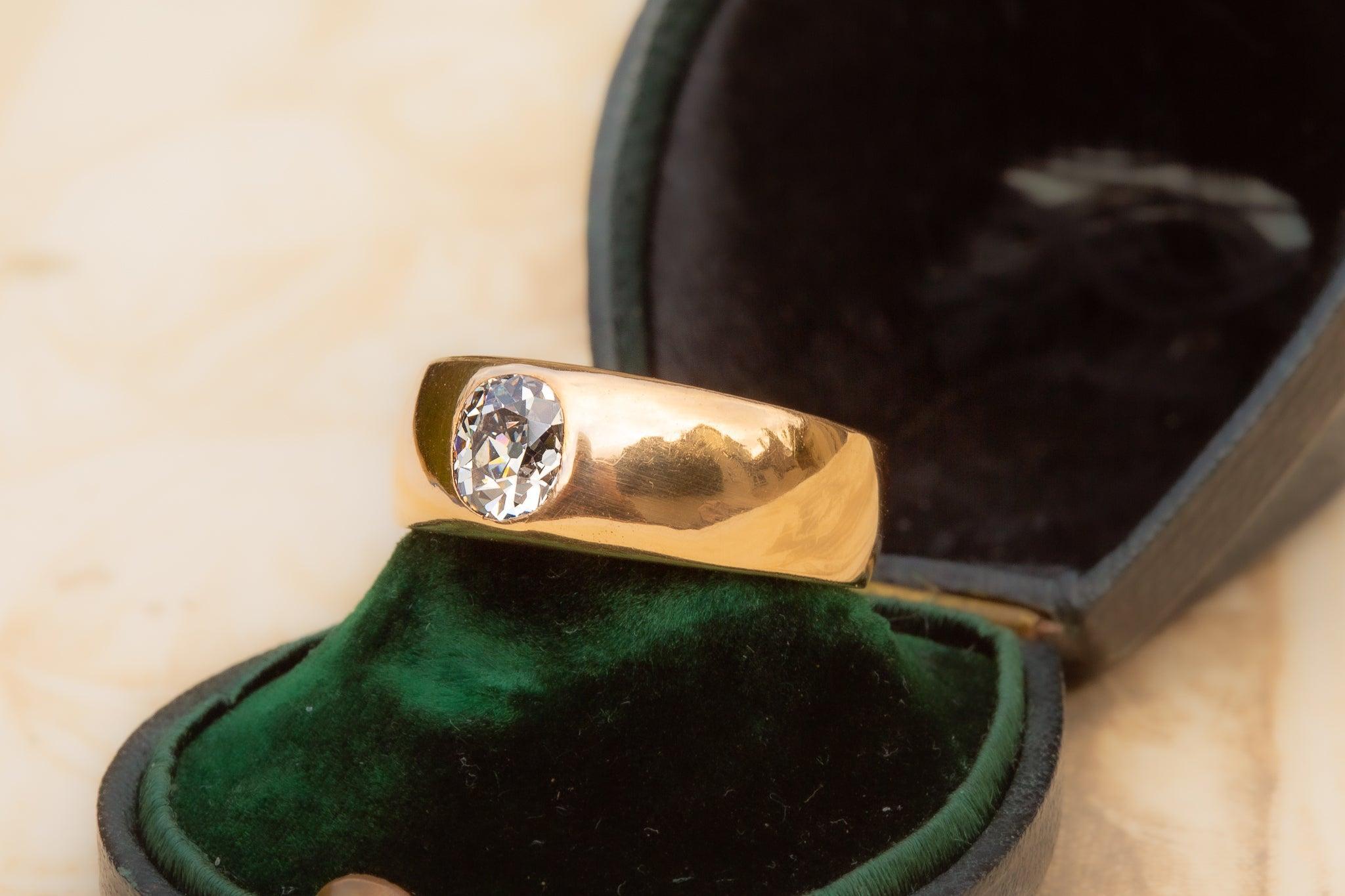 Antiquities Old Cut 1ct Diamond Ring Vintage Engagement Ring Solitaire Band Excellent état à London, GB