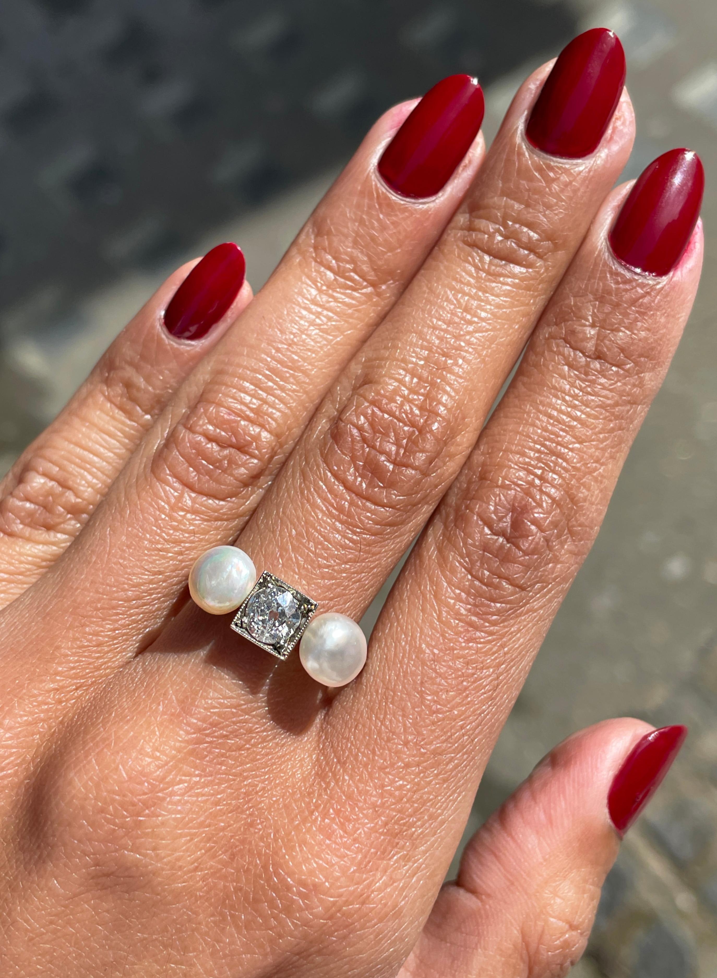 Antique Old Cut Diamond and Natural Pearl 18 Carat White Gold Ring, c1920's In Good Condition For Sale In London, GB