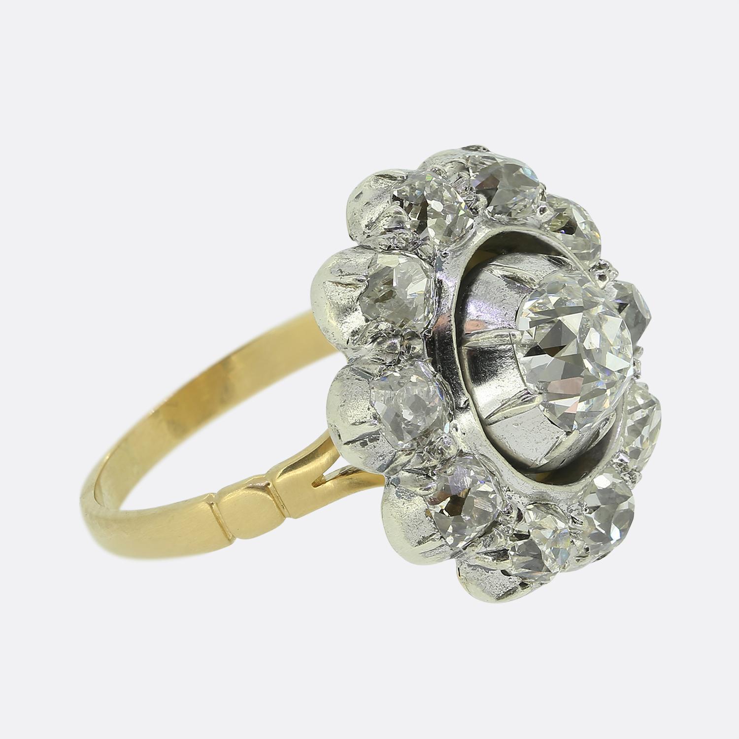 Antiker Diamant-Cluster-Ring mit Altschliff (Georgian) im Angebot