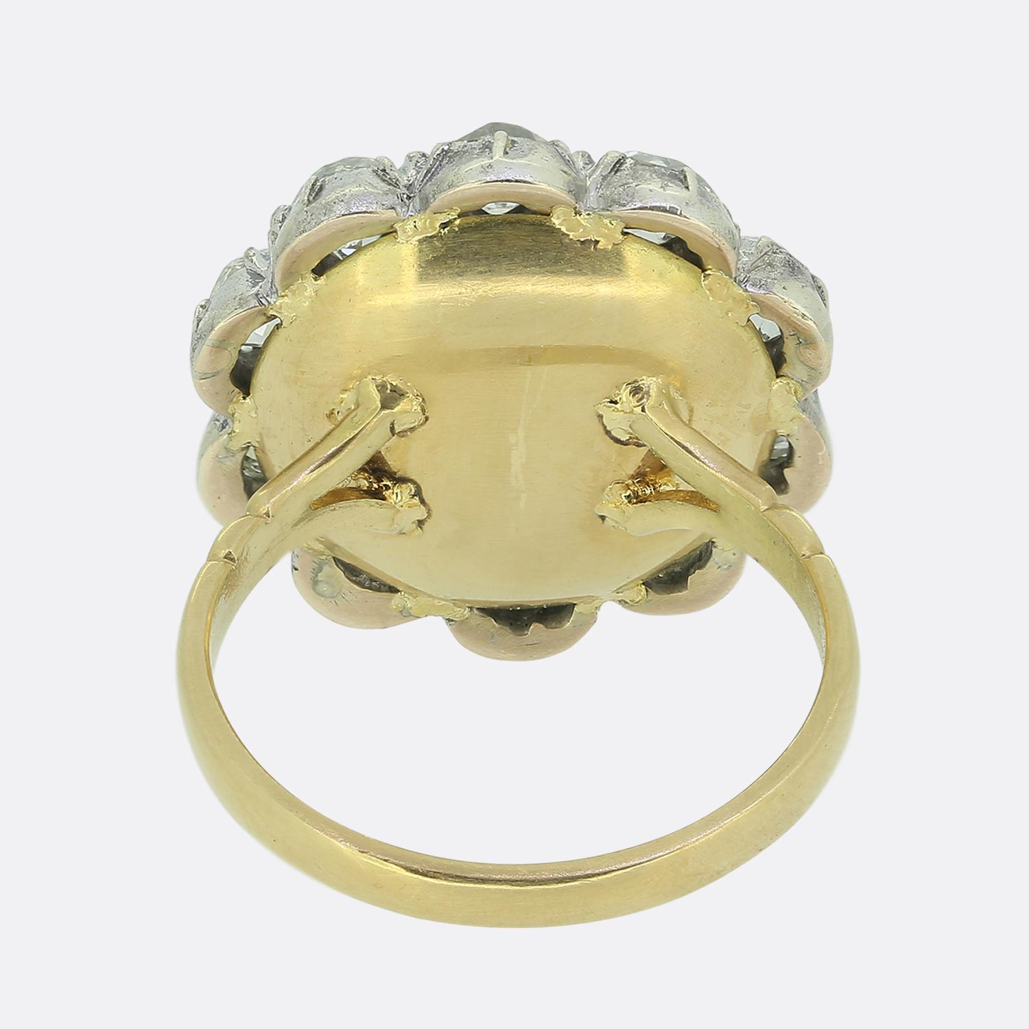 Antiker Diamant-Cluster-Ring mit Altschliff im Zustand „Gut“ im Angebot in London, GB