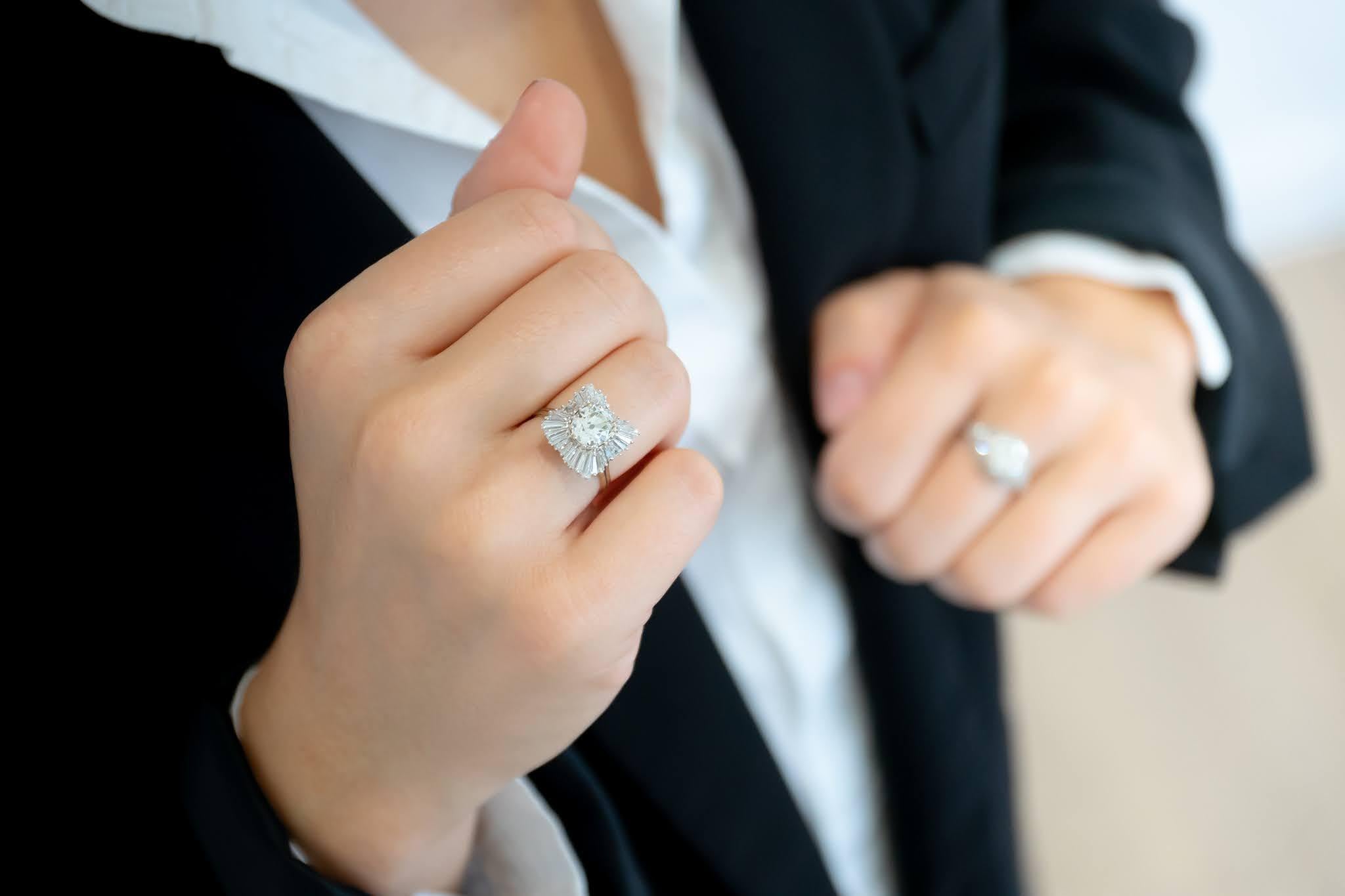 Antiker Jupe-Ring mit Diamanten im Altschliff aus den 1960er Jahren (Zeitgenössisch)