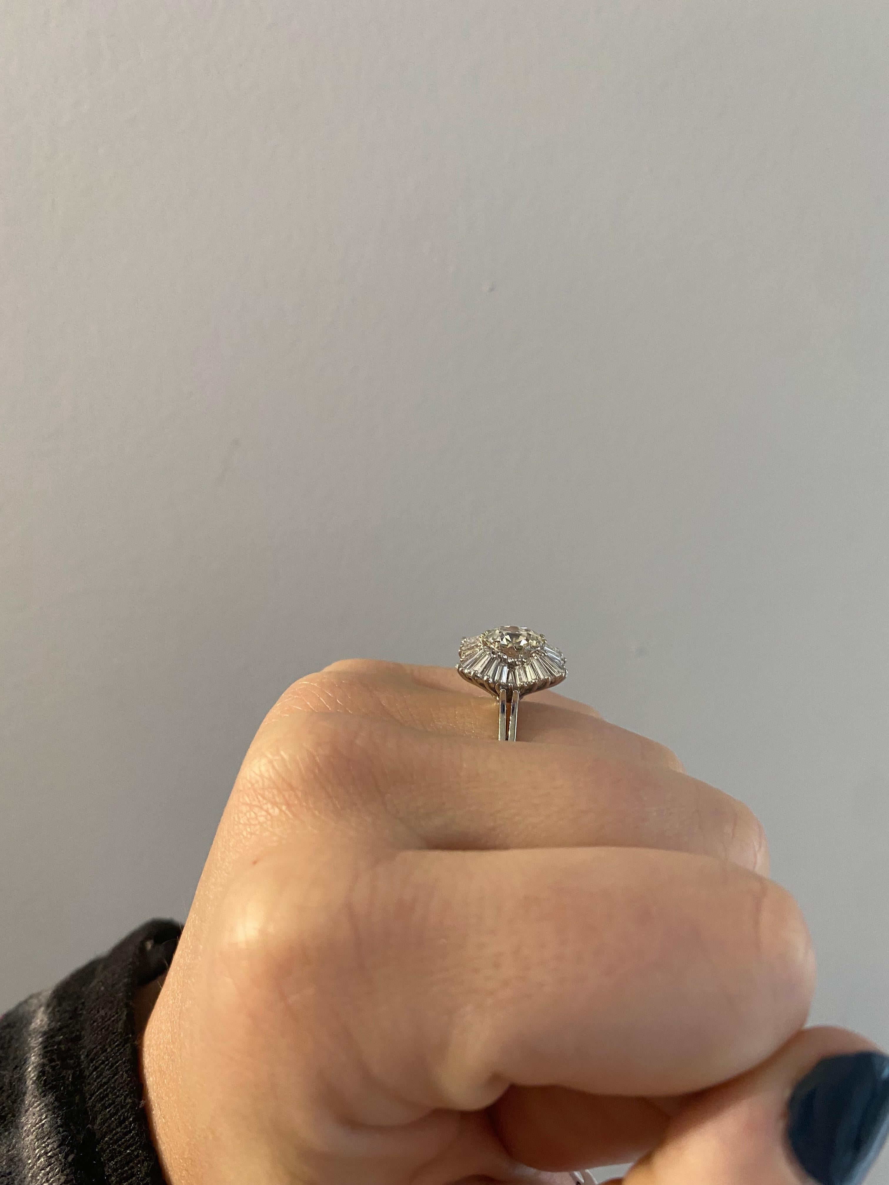 Antiker Jupe-Ring mit Diamanten im Altschliff aus den 1960er Jahren 1