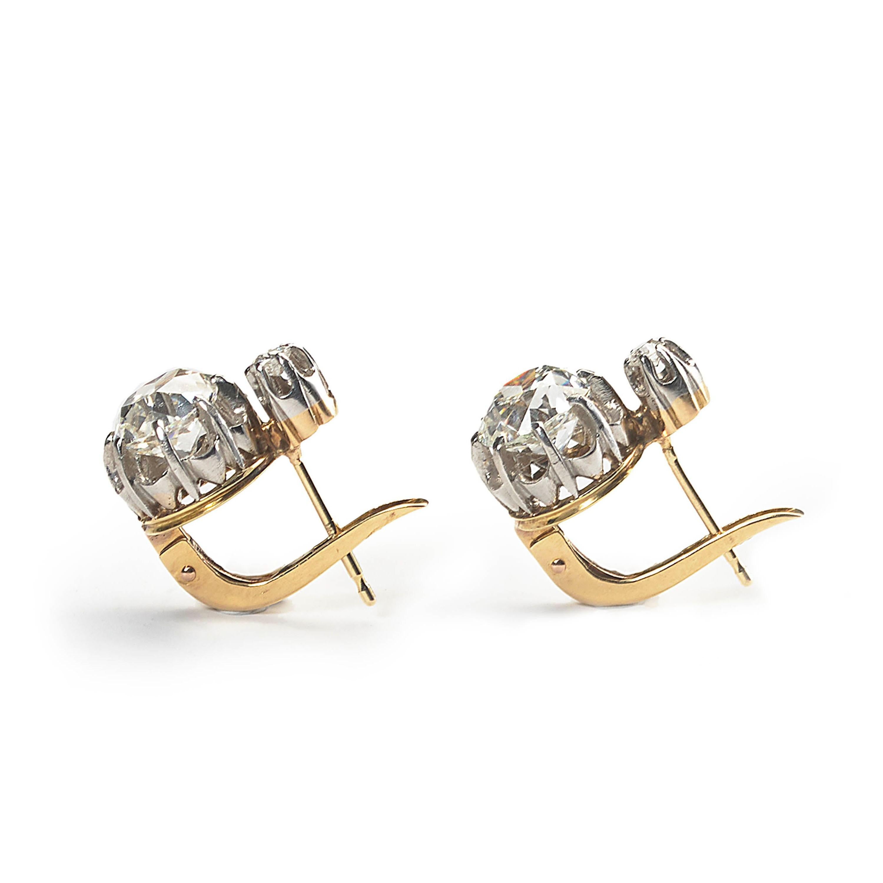 Edwardian Antique Old-Cut Diamond Platinum and Gold Earrings, 2.60 Carat, Circa 1910 For Sale