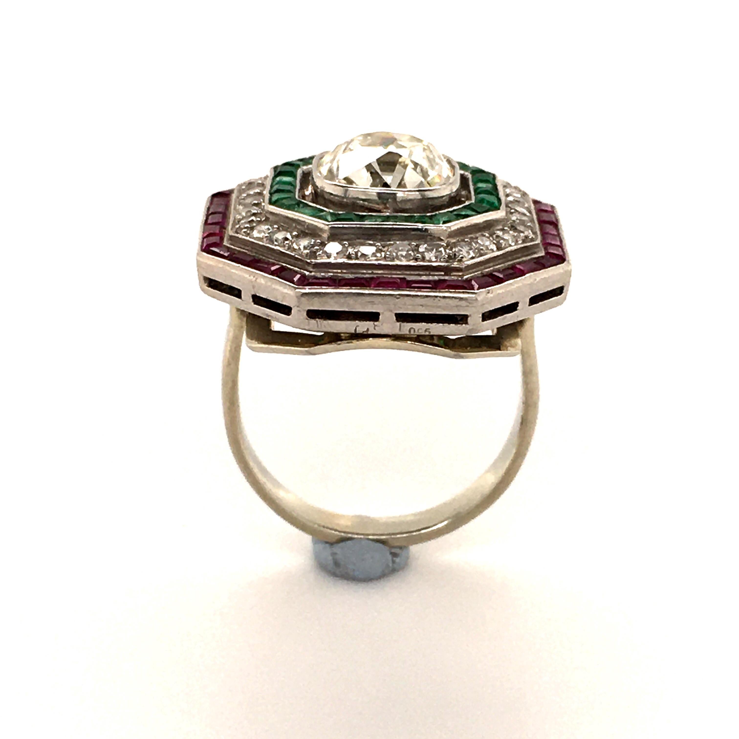 Antique Old Cut Diamond Ring in Platinum 950 with Emeralds and Rubies In Good Condition In Lucerne, CH