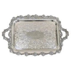 Vassoio da portata antico Old English Repro 6589 placcato in argento con grappoli di vite