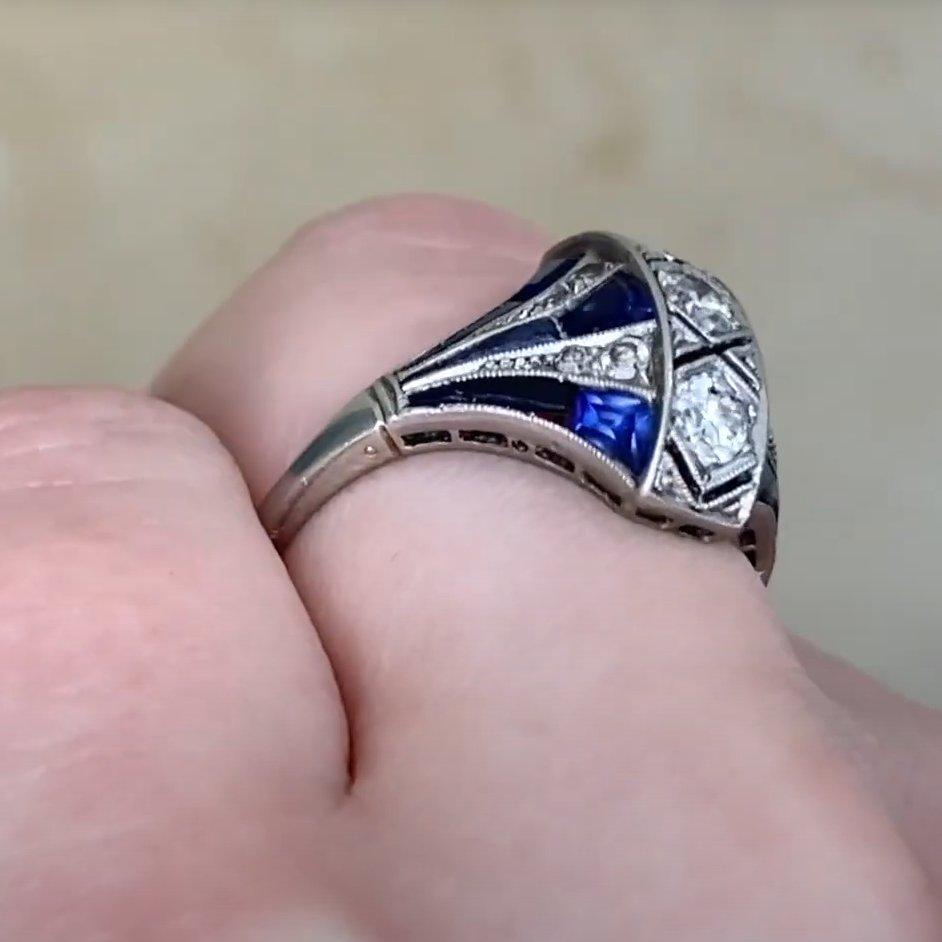 Taglio antico europeo Anello di fidanzamento con diamante antico taglio europeo (circa 0.50 carati), platino in vendita