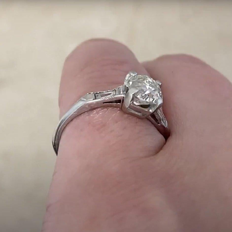 Taille vieille Europe Bague de fiançailles ancienne en platine avec diamant taille européenne ancienne (environ 0.80 carat) en vente