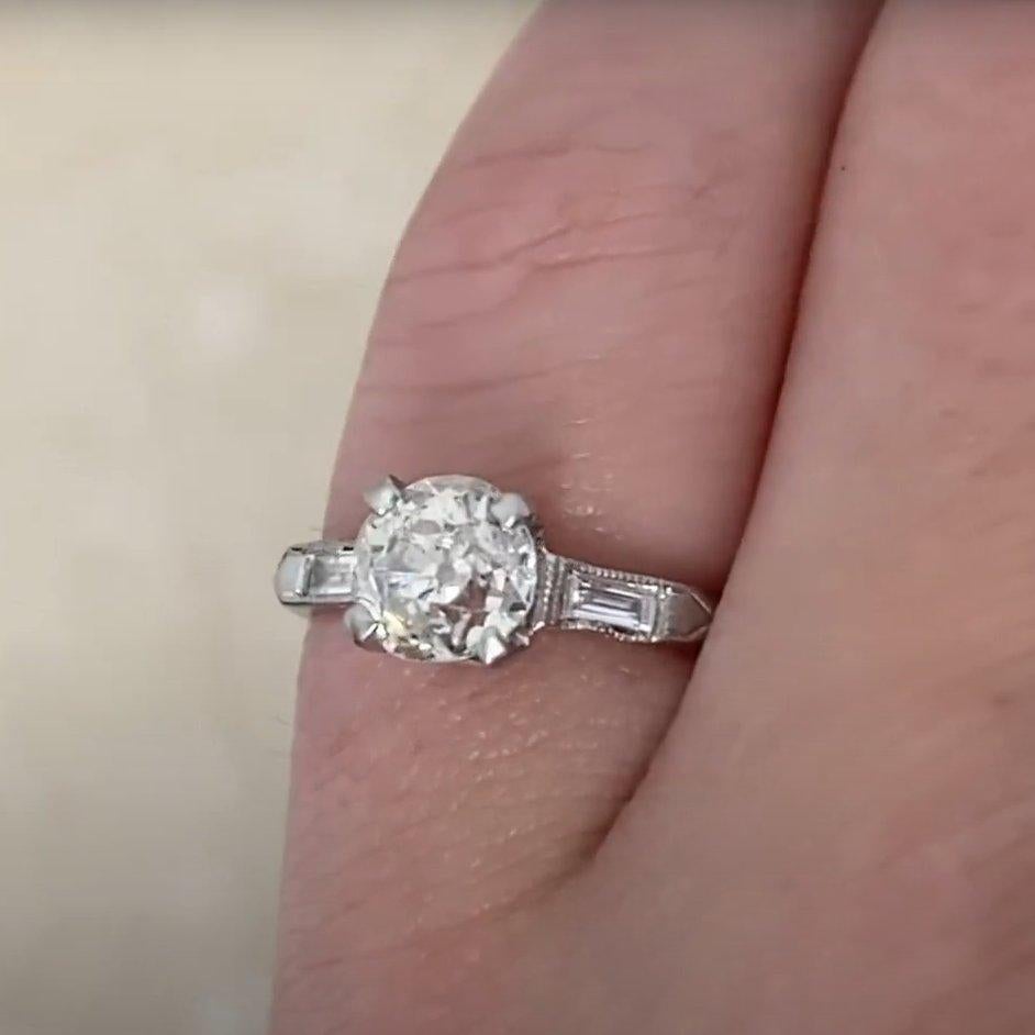 Bague de fiançailles ancienne en platine avec diamant taille européenne ancienne (environ 0.80 carat) Pour femmes en vente