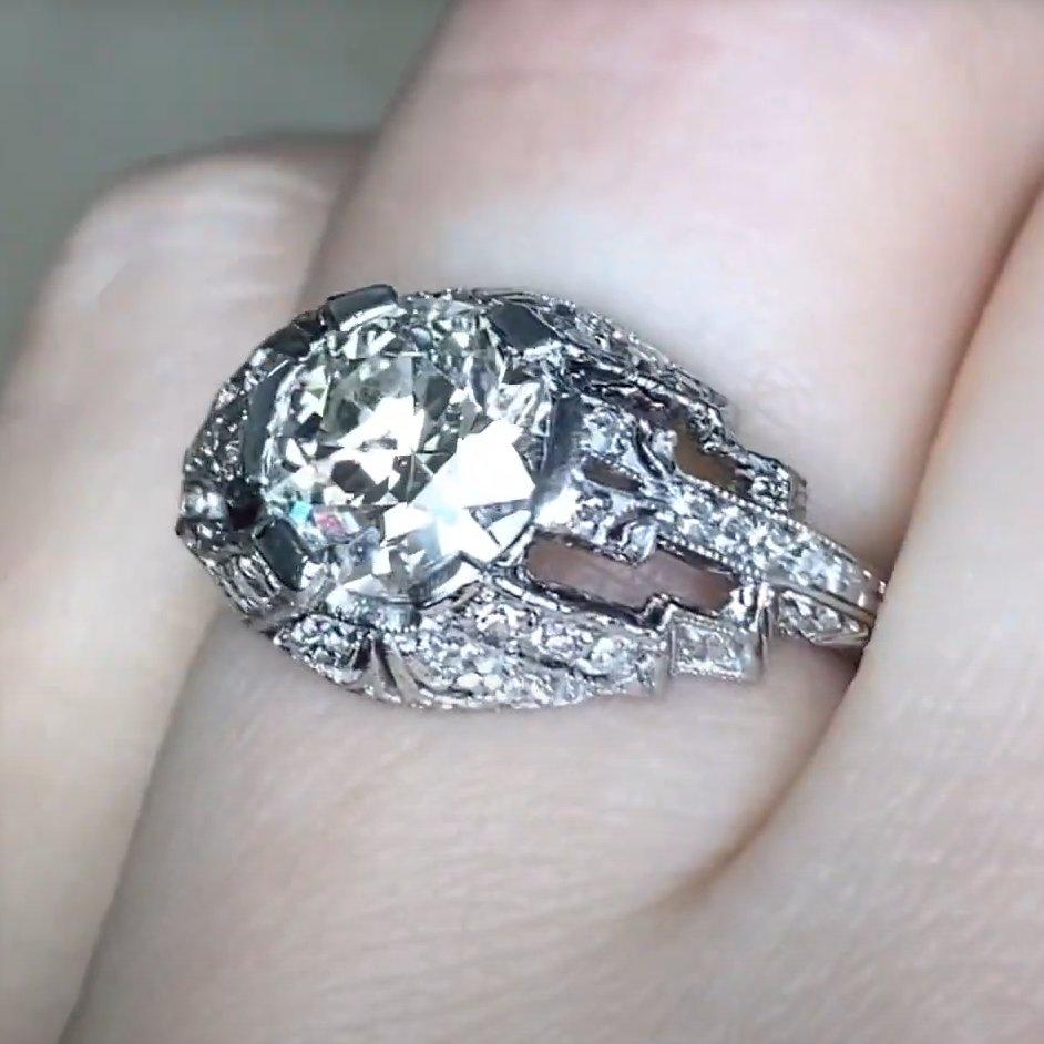 Donna Anello di fidanzamento con diamante antico taglio europeo (circa 1.50 carati), platino in vendita