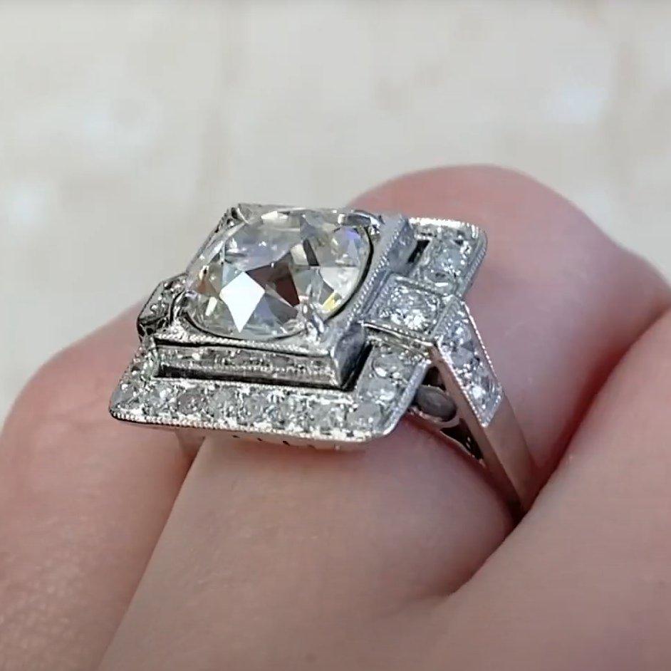 Anillo de compromiso de diamantes talla europea antigua (aprox. 3.00 quilates), platino en Excelente estado para la venta en New York, NY