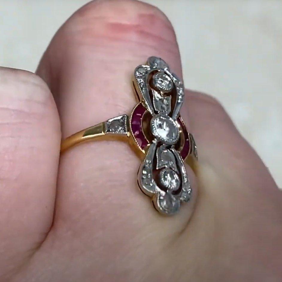 Taglio antico europeo Anello con diamante antico taglio europeo (circa 0,10 carati), oro giallo 18 carati in vendita