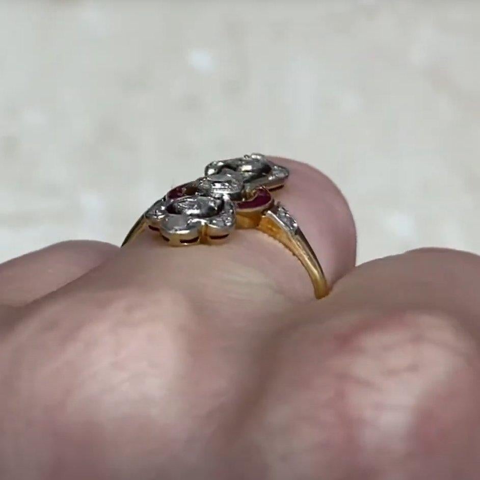 Anello con diamante antico taglio europeo (circa 0,10 carati), oro giallo 18 carati In condizioni ottime in vendita a New York, NY