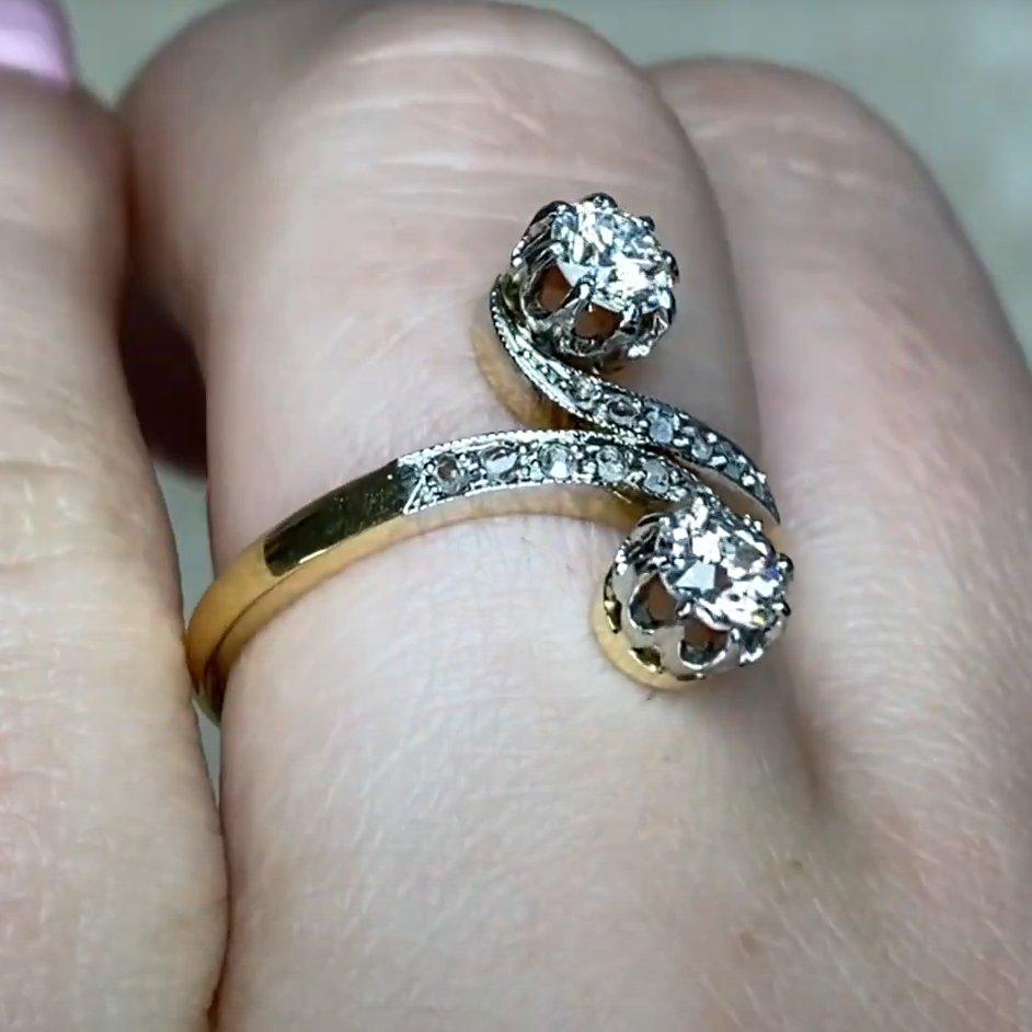 Taille vieille Europe Bague ancienne en or jaune 18 carats avec diamant taille européenne ancienne (environ 0,4 carat) en vente