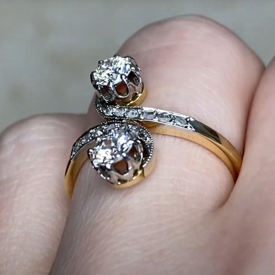 Bague ancienne en or jaune 18 carats avec diamant taille européenne ancienne (environ 0,4 carat) Excellent état - En vente à New York, NY