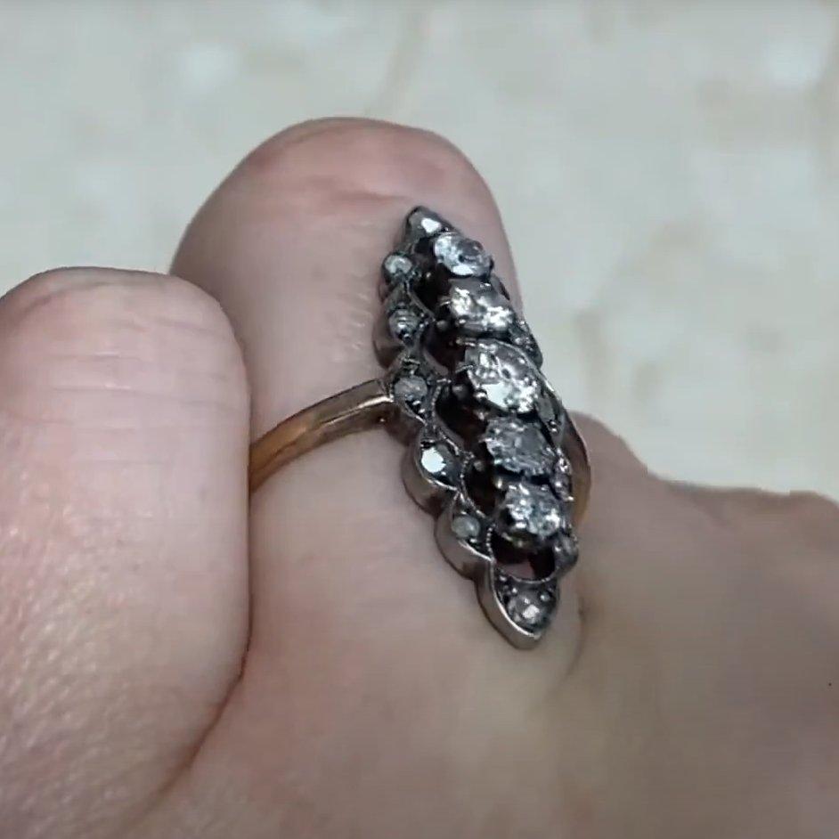 Antiker Diamantring mit alteuropäischem Schliff ( ca. 0,7 kt), I Farbe, Gelbgold (Alteuropäischer Schliff) im Angebot