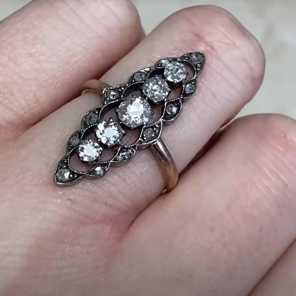 Antiker Diamantring mit alteuropäischem Schliff ( ca. 0,7 kt), I Farbe, Gelbgold Damen im Angebot