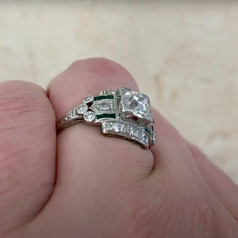 Taglio antico europeo Anello con diamante antico taglio europeo (GIA circa 1.00 carati), platino in vendita