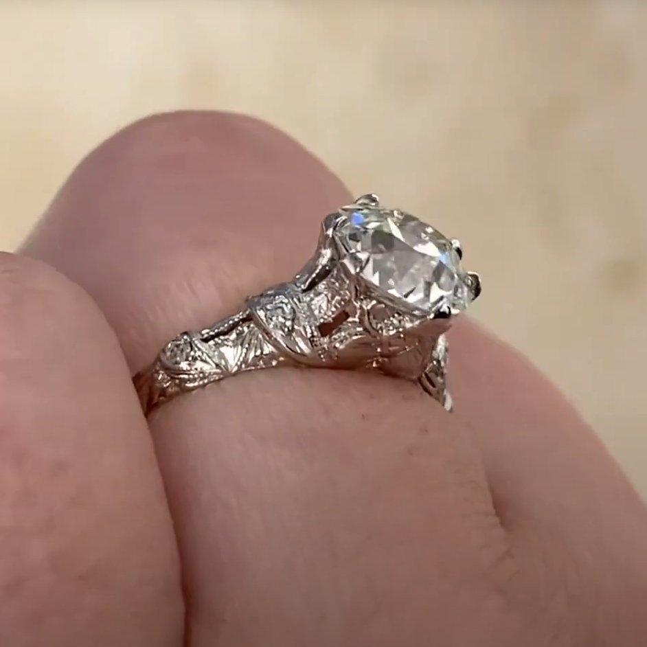 Taglio antico europeo Anello con diamante antico taglio europeo (GIA circa 1,60 carati), platino in vendita