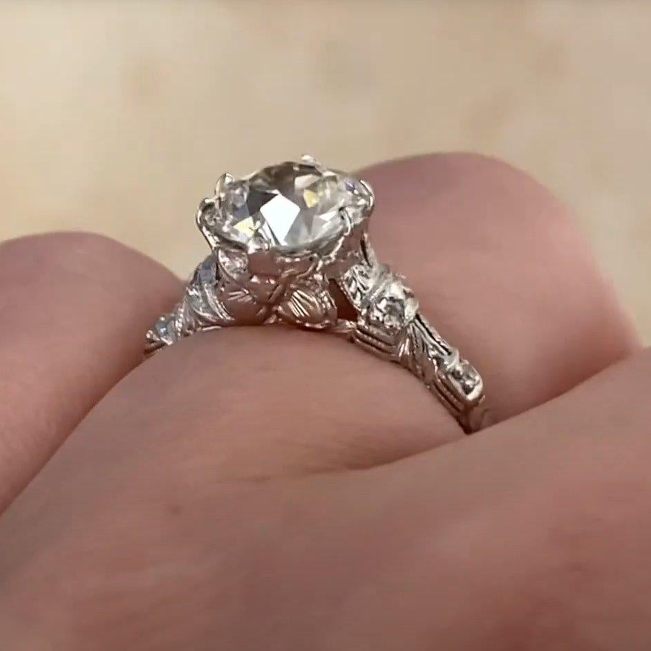 Anello con diamante antico taglio europeo (GIA circa 1,60 carati), platino In condizioni ottime in vendita a New York, NY