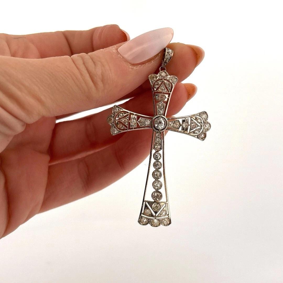 Antique Old European Cut Diamonds .80ctw 6.37 Grams 18K Gold Cross Pendant In Fair Condition For Sale In Carmel By The Sea, CA