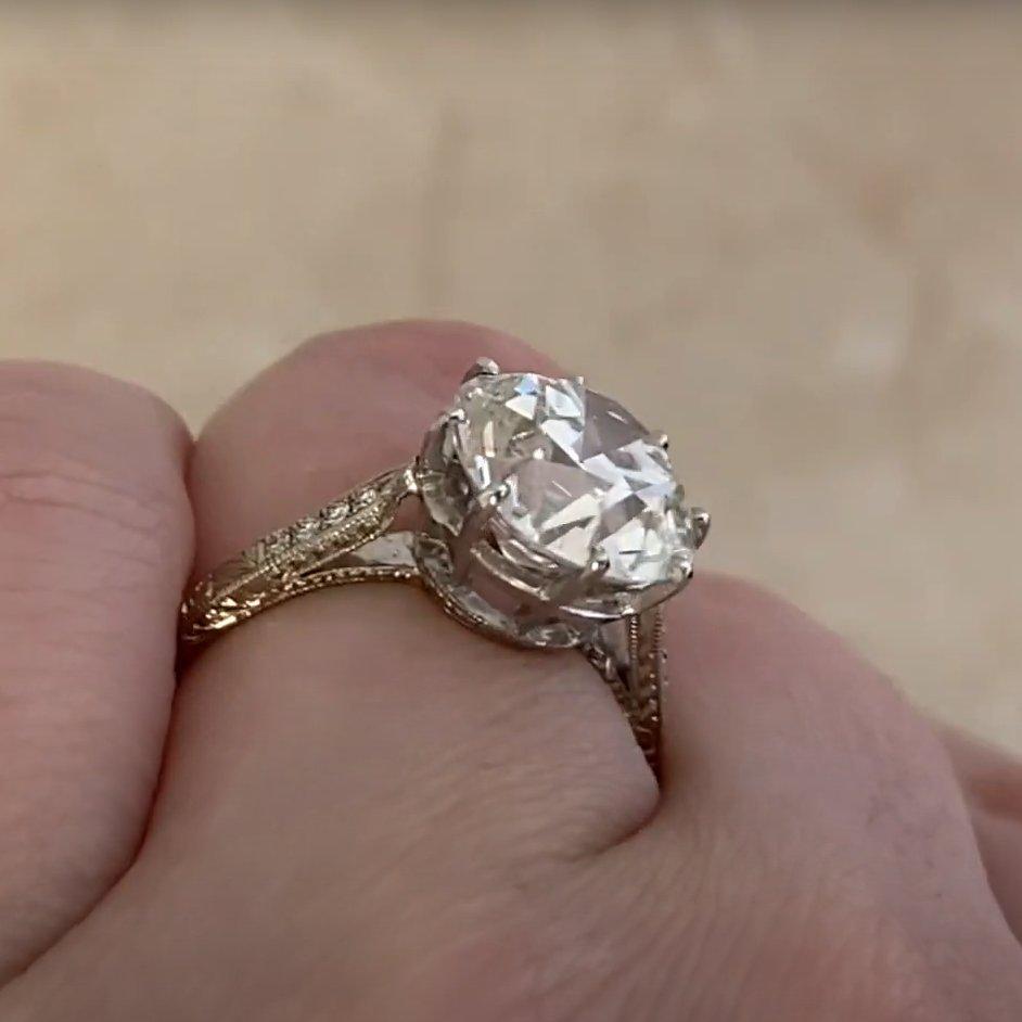 Bague de fiançailles européenne ancienne avec diamants  (GIA, environ 4 carats), platine Excellent état - En vente à New York, NY