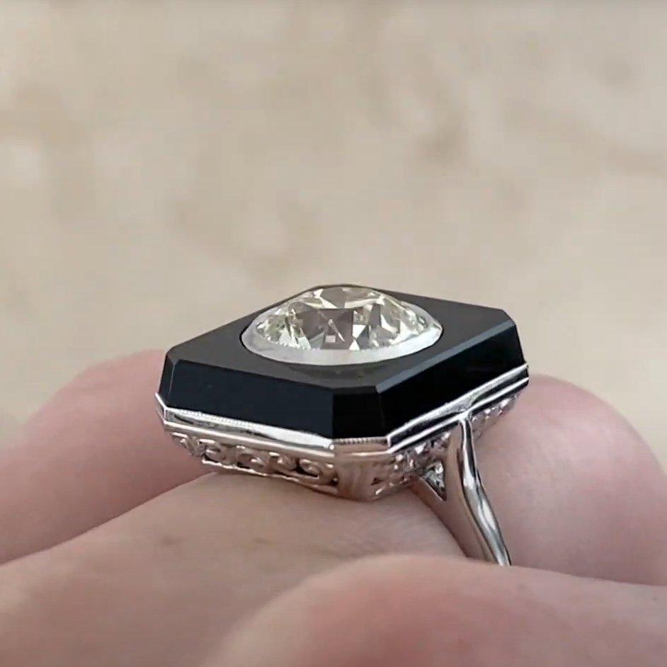 Antique Old European Diamond Ring (Approx. 2.20-Carats), Onyx Halo, Platinum In Excellent Condition For Sale In New York, NY