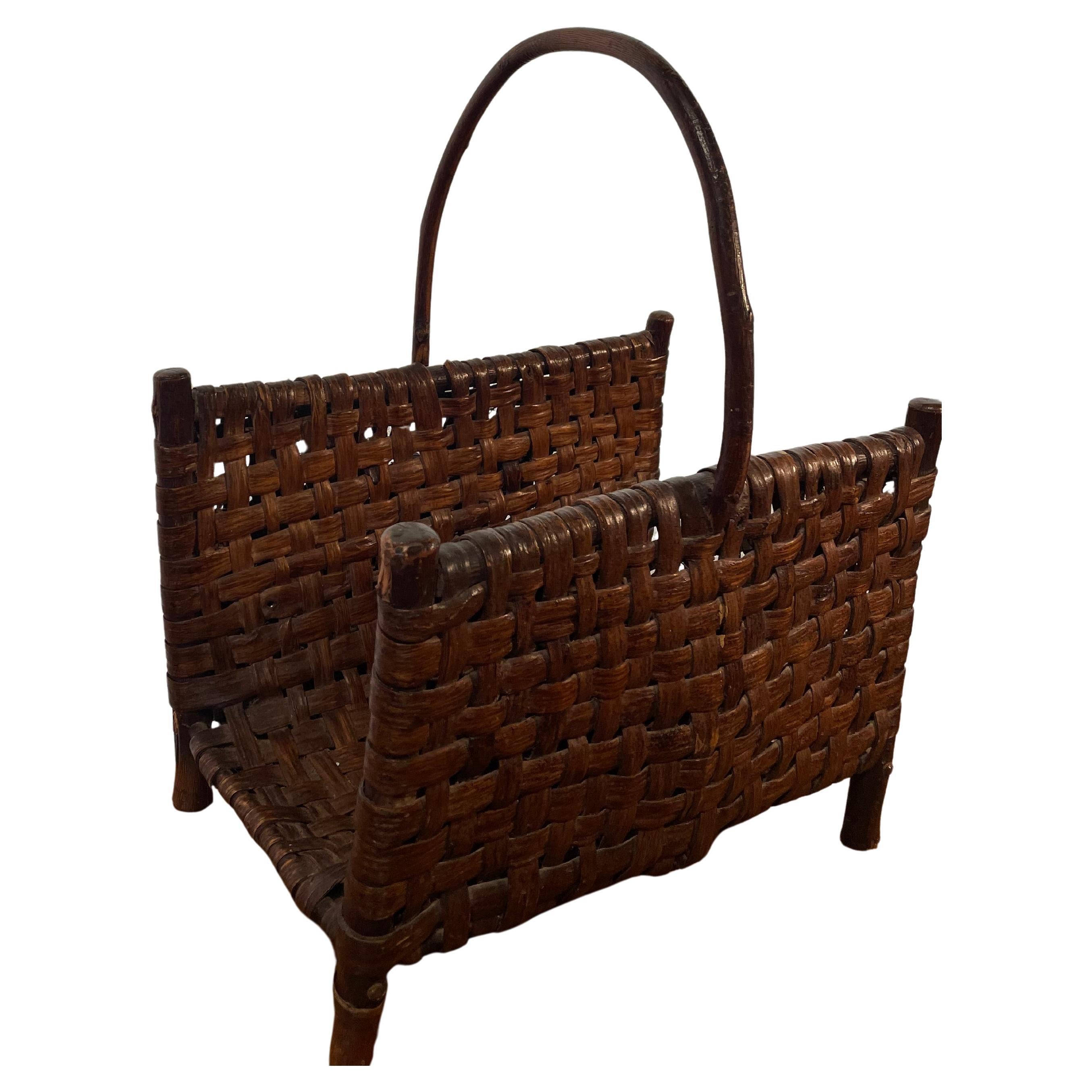 Cesta antigua de nogal americano Circa 1890 en venta