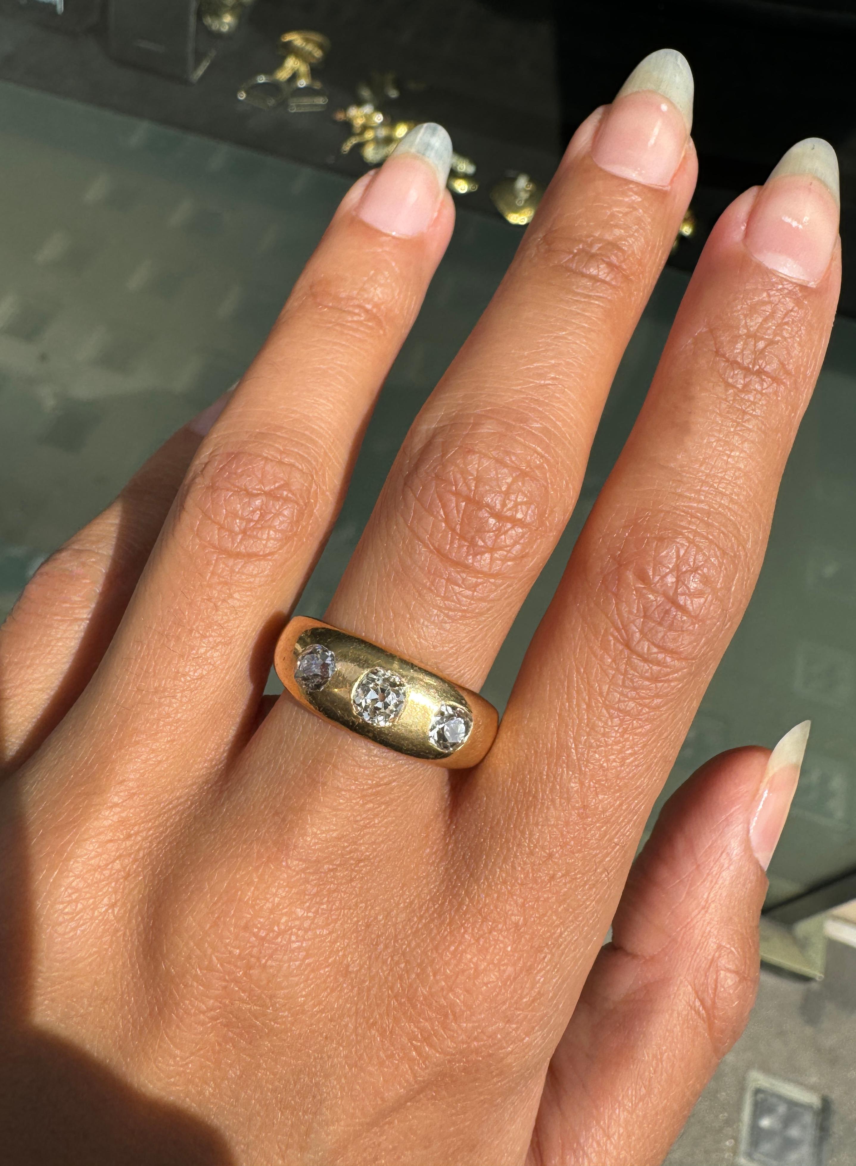 Antique Old Mine Cut Diamond 18K Yellow Gold Gents Three-Stone Ring For Sale 1