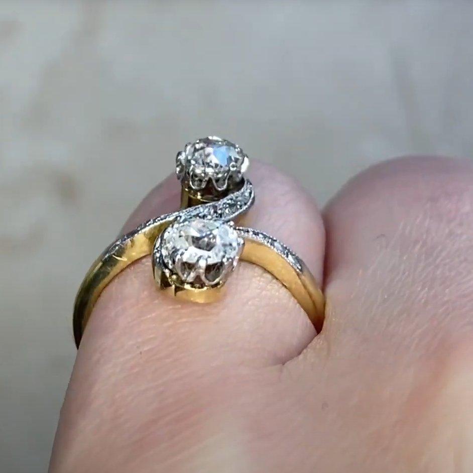 Anillo de compromiso de diamantes talla mina antigua (aprox. 0,8 quilates) Oro amarillo de 18k en Excelente estado para la venta en New York, NY