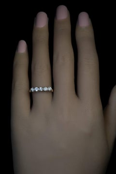 Antiker Fünfstein-Diamantring im Minenschliff