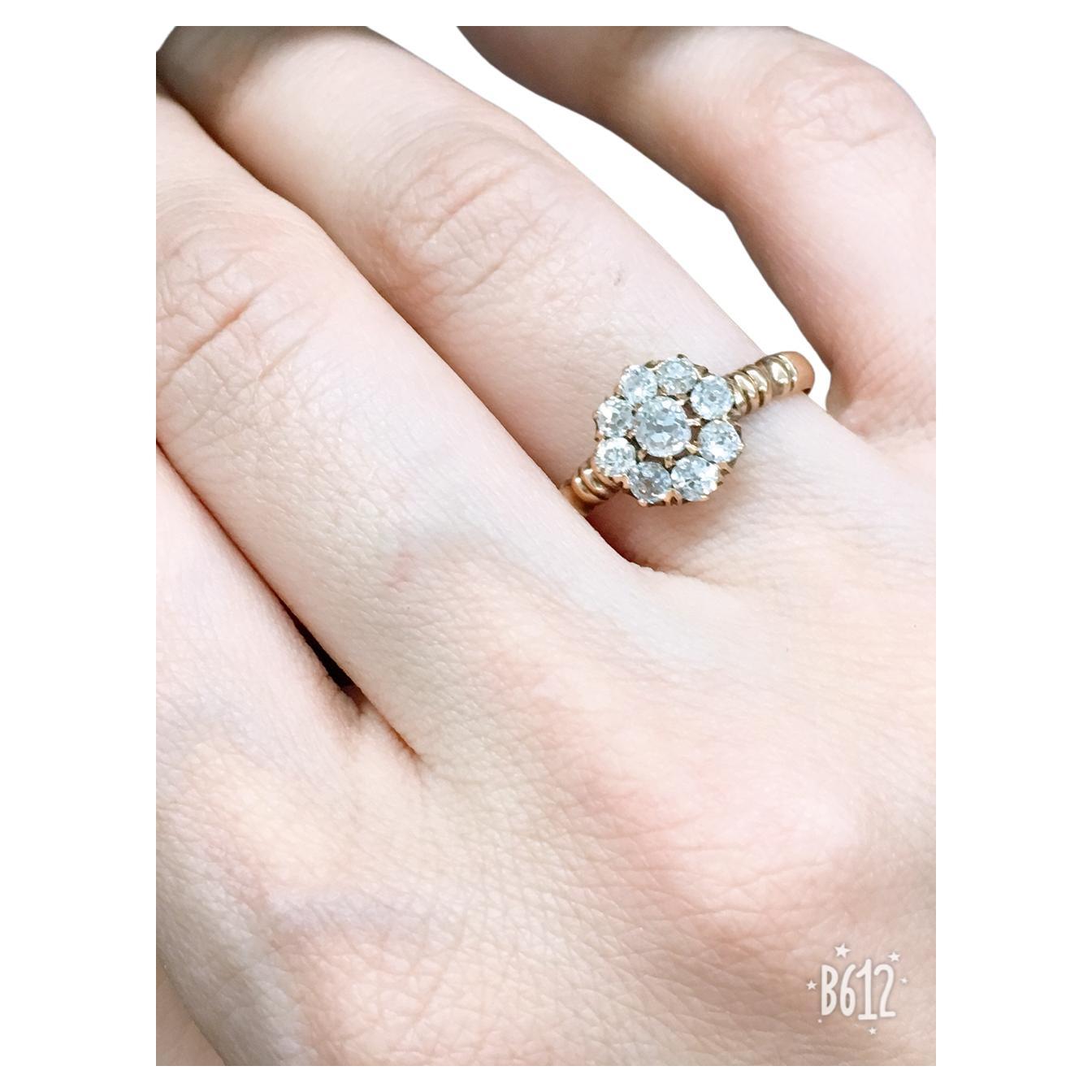 Antiguo Anillo de Oro con Diamantes talla Mina Antiguo en Bueno Estado en Cairo, EG