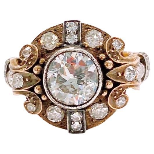 Antico anello russo con solitario di diamanti realizzato dall'importante artigiano di Faberge Henrik Wigstrom, responsabile della maggior parte delle uova di Pasqua russe degli zar imperiali per gli anni 1907/1917.c la pietra di diamante centrale