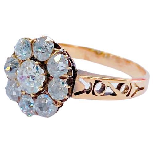 Bague russe ancienne en or avec diamants taille vieille mine