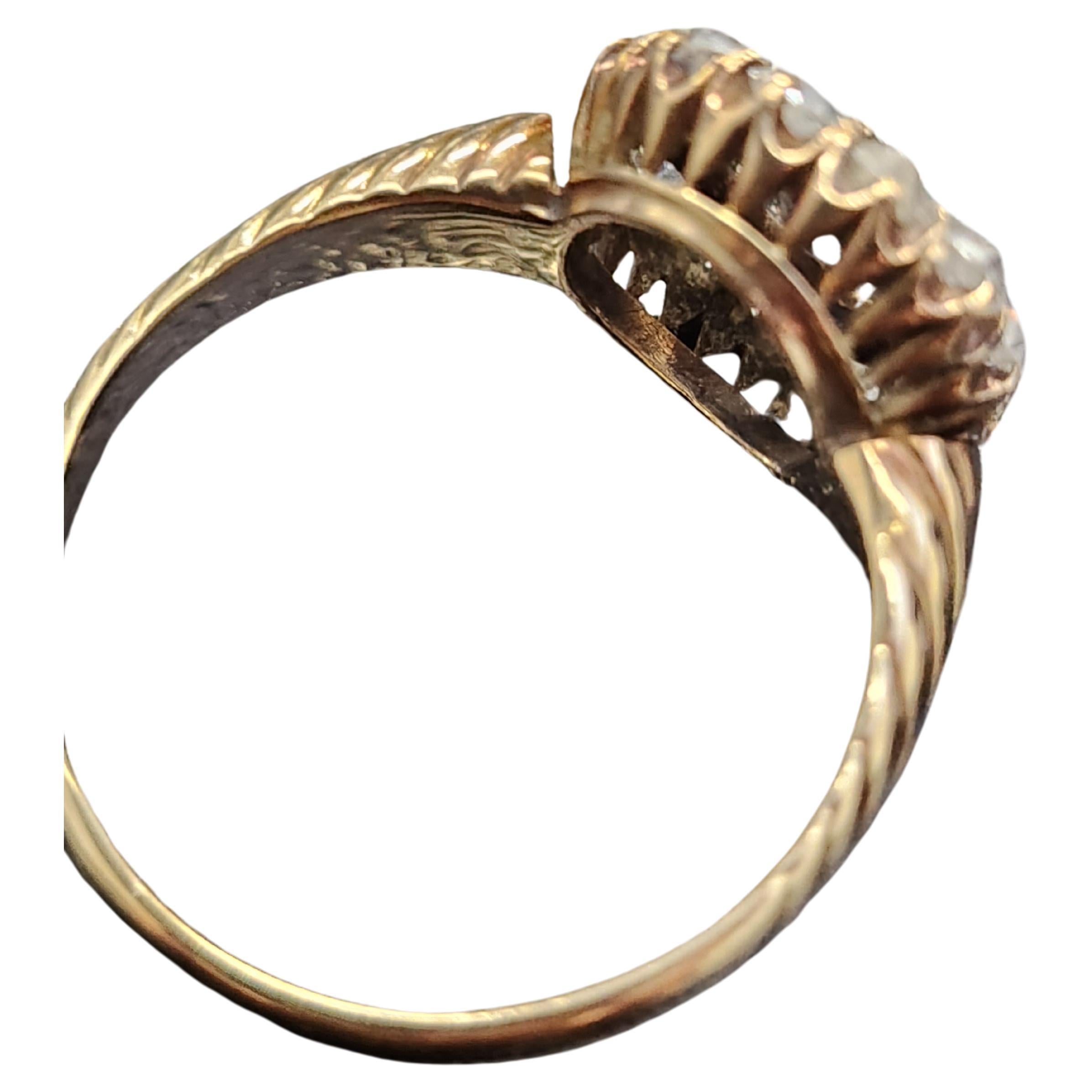 Antiker russischer Solitär-Ring aus Gold mit Diamant im alten Minenschliff für Damen oder Herren im Angebot