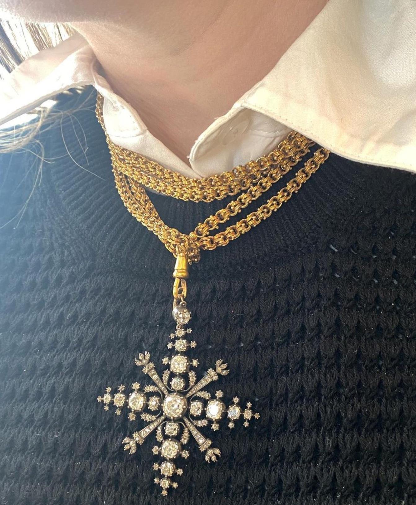 Colgante antiguo de diamantes talla vieja en forma de estrella en oro bañado en plata en Bueno estado para la venta en New York, NY