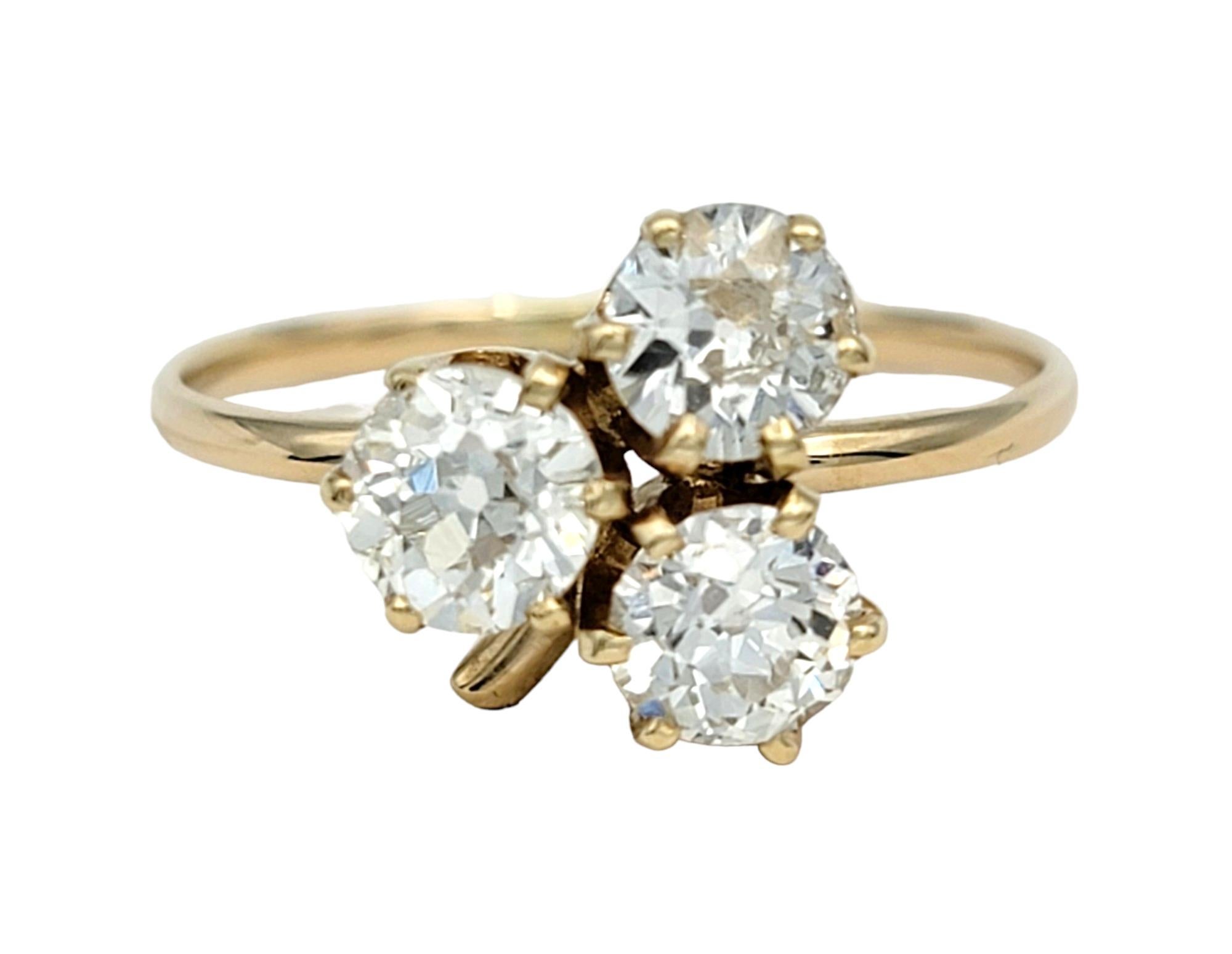 Antique Old Mine Cut Diamond Trio Clover Motif Ring in 14 Karat Yellow Gold In Good Condition For Sale In Scottsdale, AZ