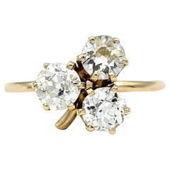 Antico anello con motivo a trifoglio in oro giallo 14 carati con diamanti taglio miniera