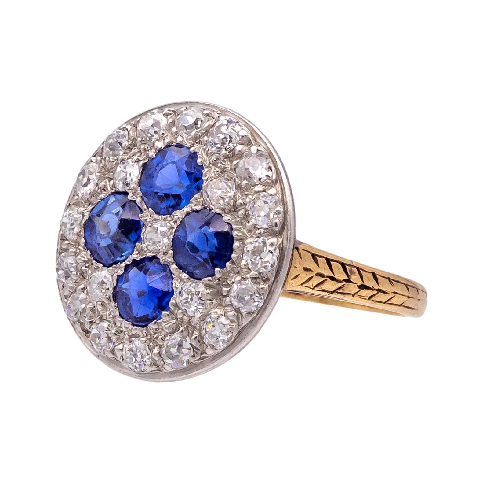 Antiker Ring aus Platin + 14K Gelbgold mit Diamanten und Saphiren im alten Minenschliff ca. 1900er Jahre (Edwardian) im Angebot