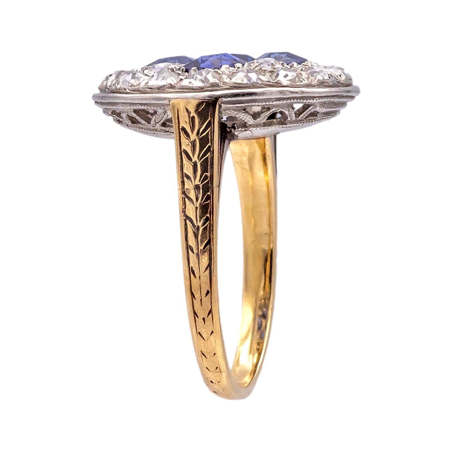 Antiker Ring aus Platin + 14K Gelbgold mit Diamanten und Saphiren im alten Minenschliff ca. 1900er Jahre (Alteuropäischer Brillantschliff) im Angebot