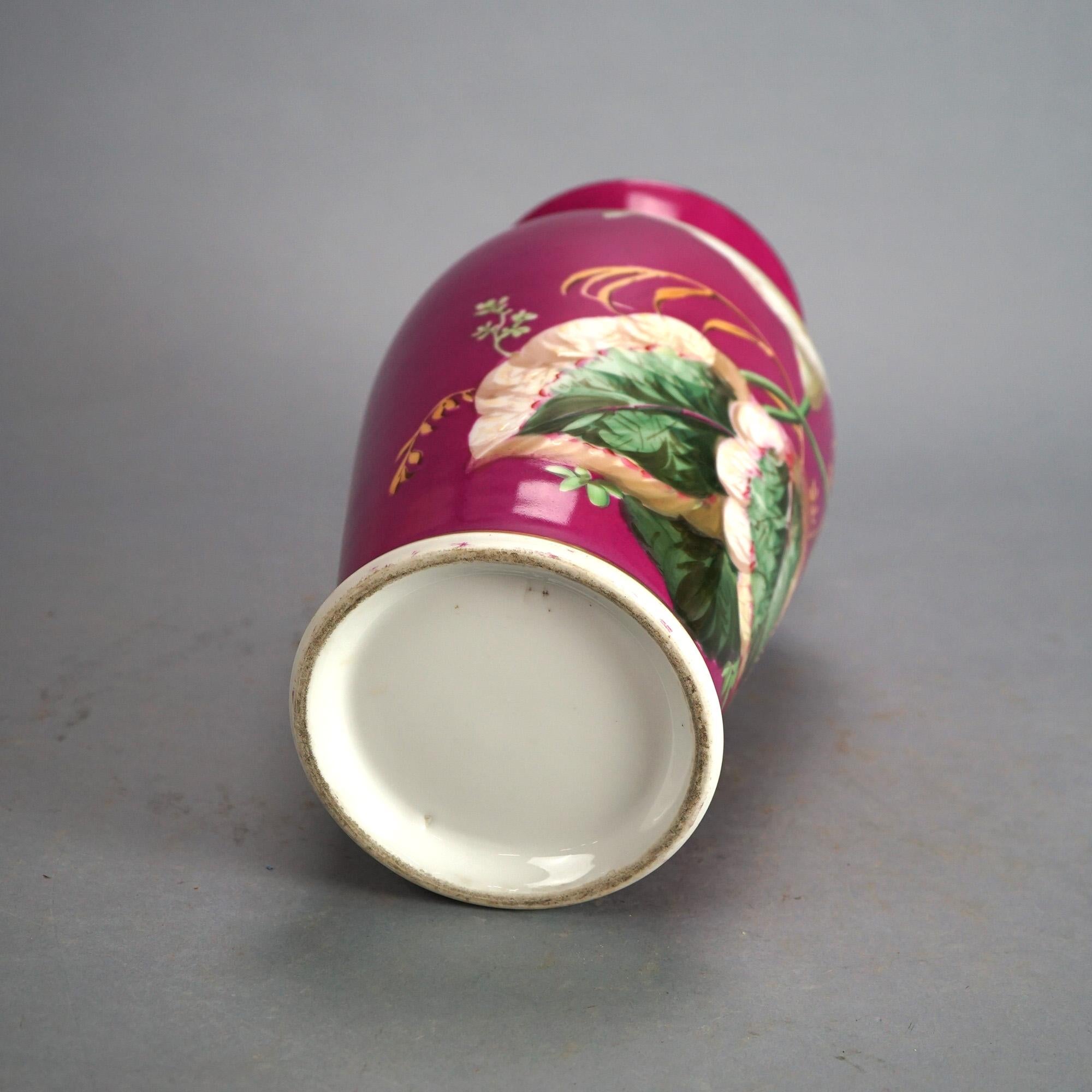 Antiguo jarrón de porcelana Old Paris decorado con flores y dorado C1890 en venta 1