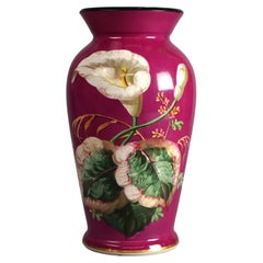 Antiguo jarrón de porcelana Old Paris decorado con flores y dorado C1890