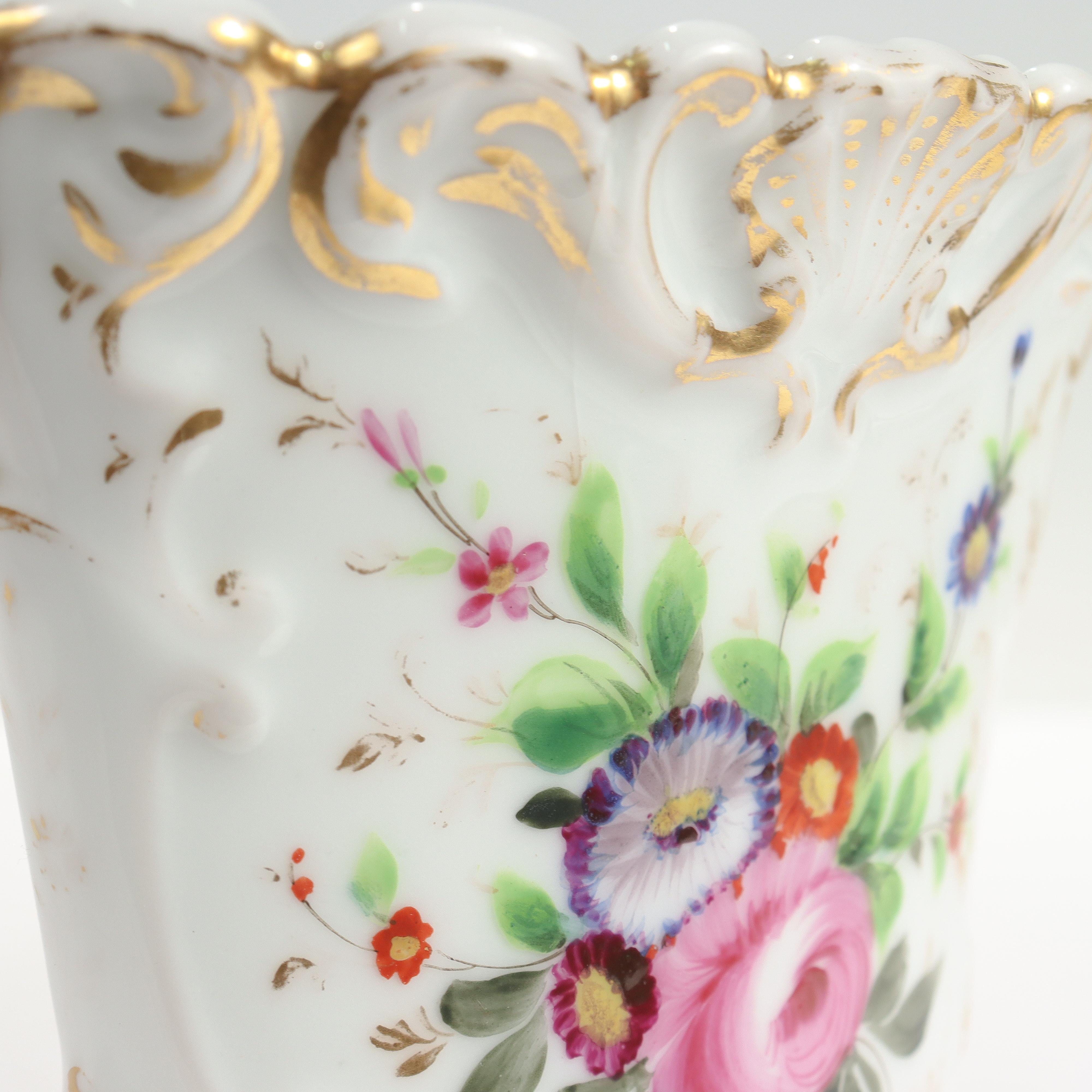 Antique Old Paris or Vieux Paris Porcelain Fan Shaped Vase For Sale 4