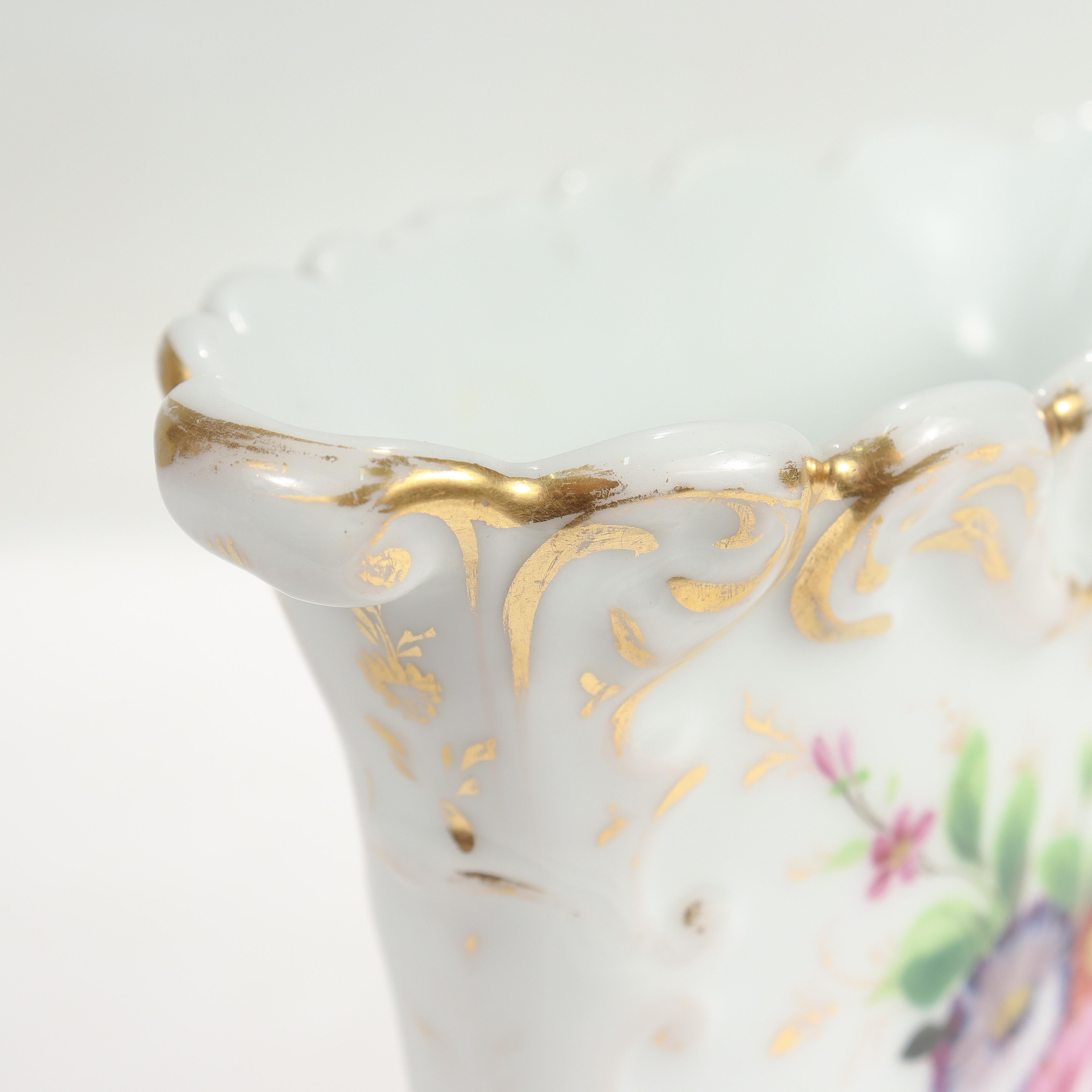 Antique Old Paris or Vieux Paris Porcelain Fan Shaped Vase For Sale 5