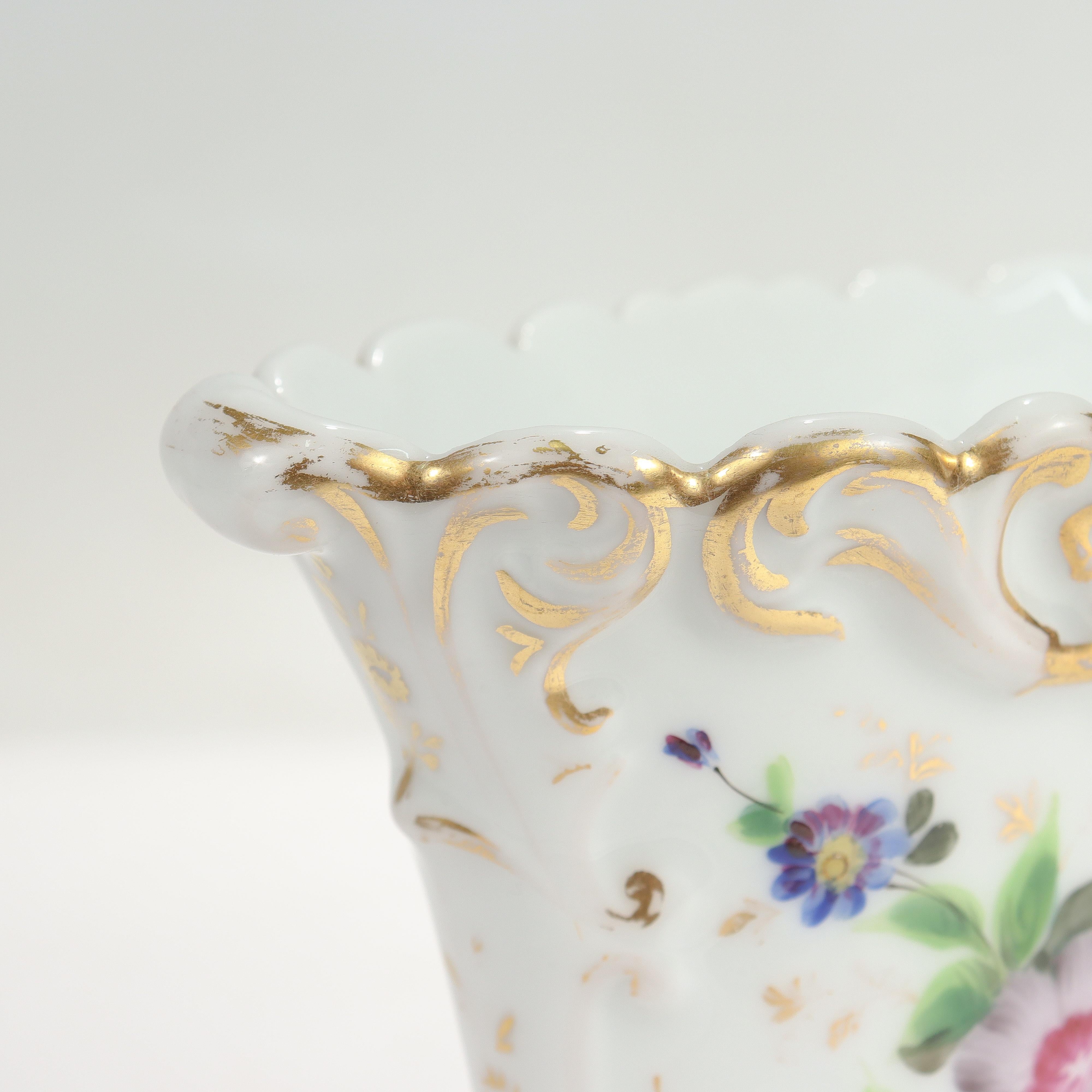 Antique Old Paris or Vieux Paris Porcelain Fan Shaped Vase For Sale 5