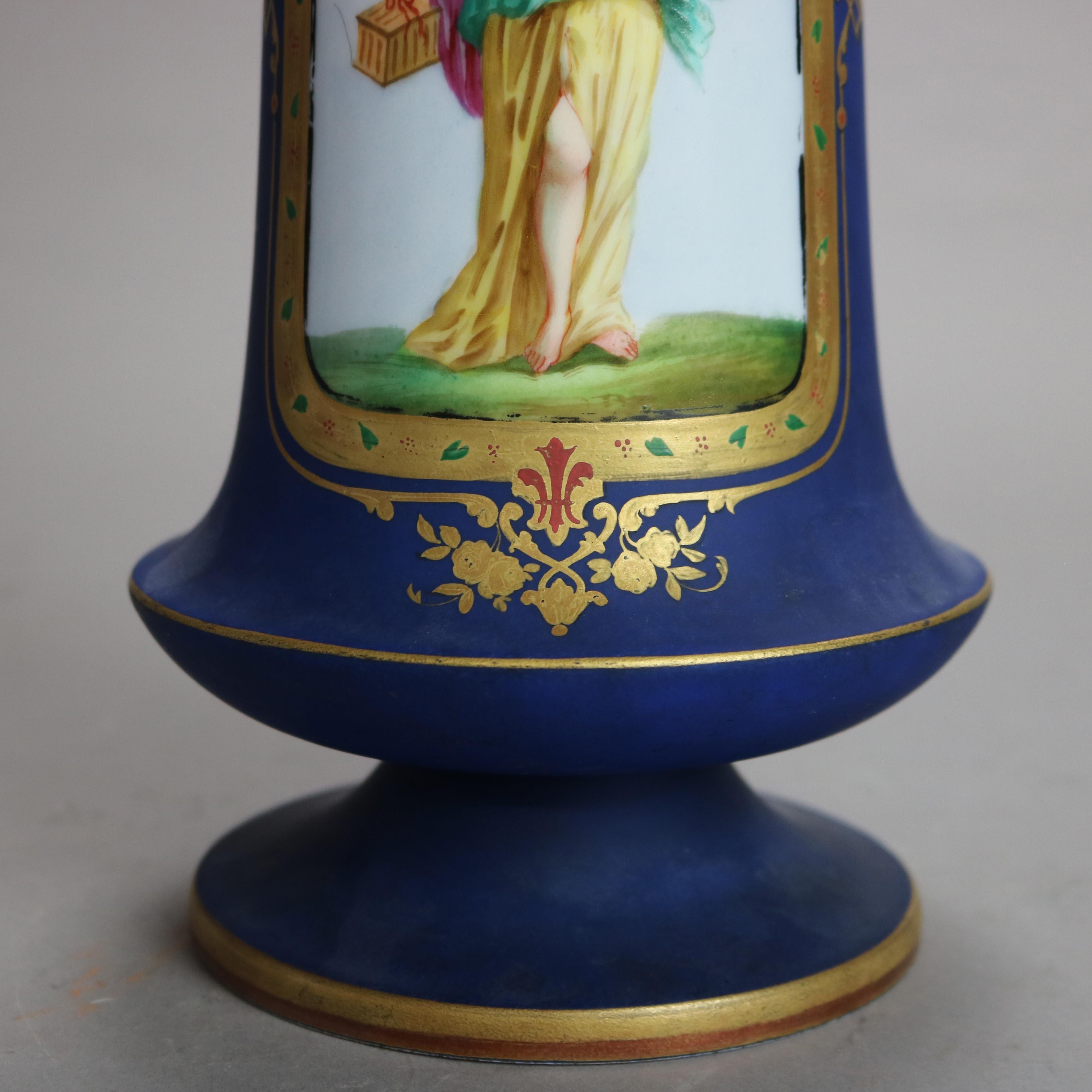 Antico vaso figurativo in porcellana Old Paris dipinto a mano e dorato C1890 in vendita 1