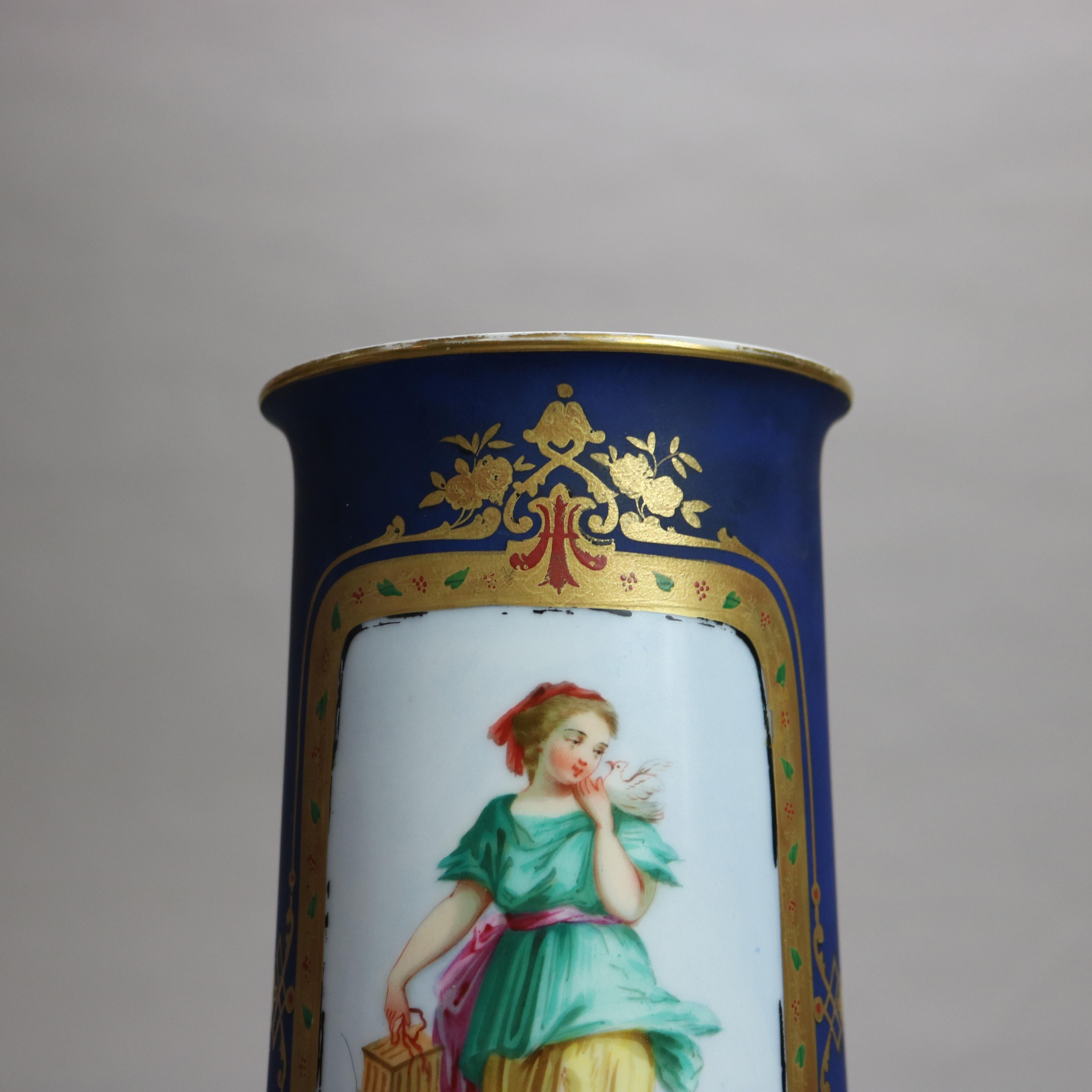 Antico vaso figurativo in porcellana Old Paris dipinto a mano e dorato C1890 in vendita 2