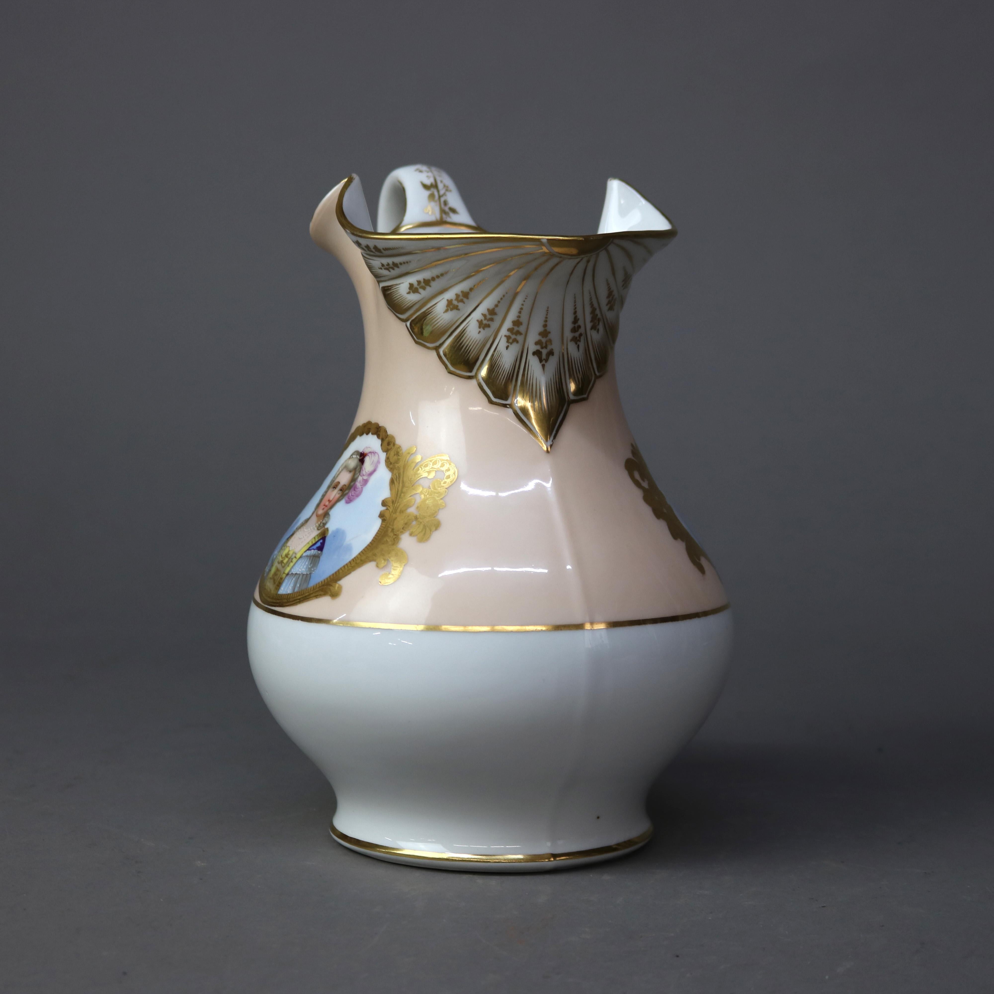 Ancien pichet à portrait en porcelaine de Paris peint à la main et doré c1890

Dimensions - 9 3/4