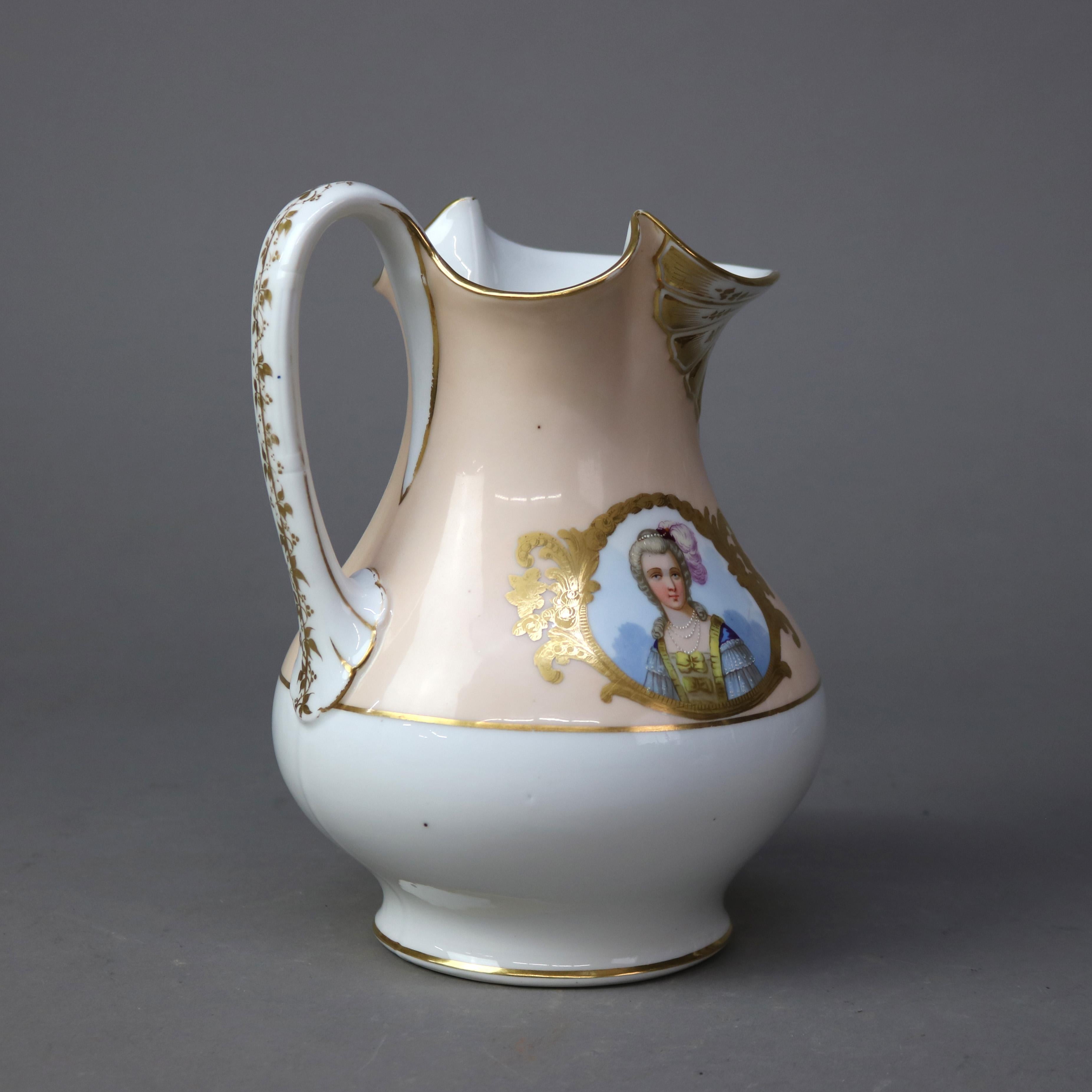 XIXe siècle Ancien pichet à portrait en porcelaine de Paris peint à la main et doré c1890 en vente