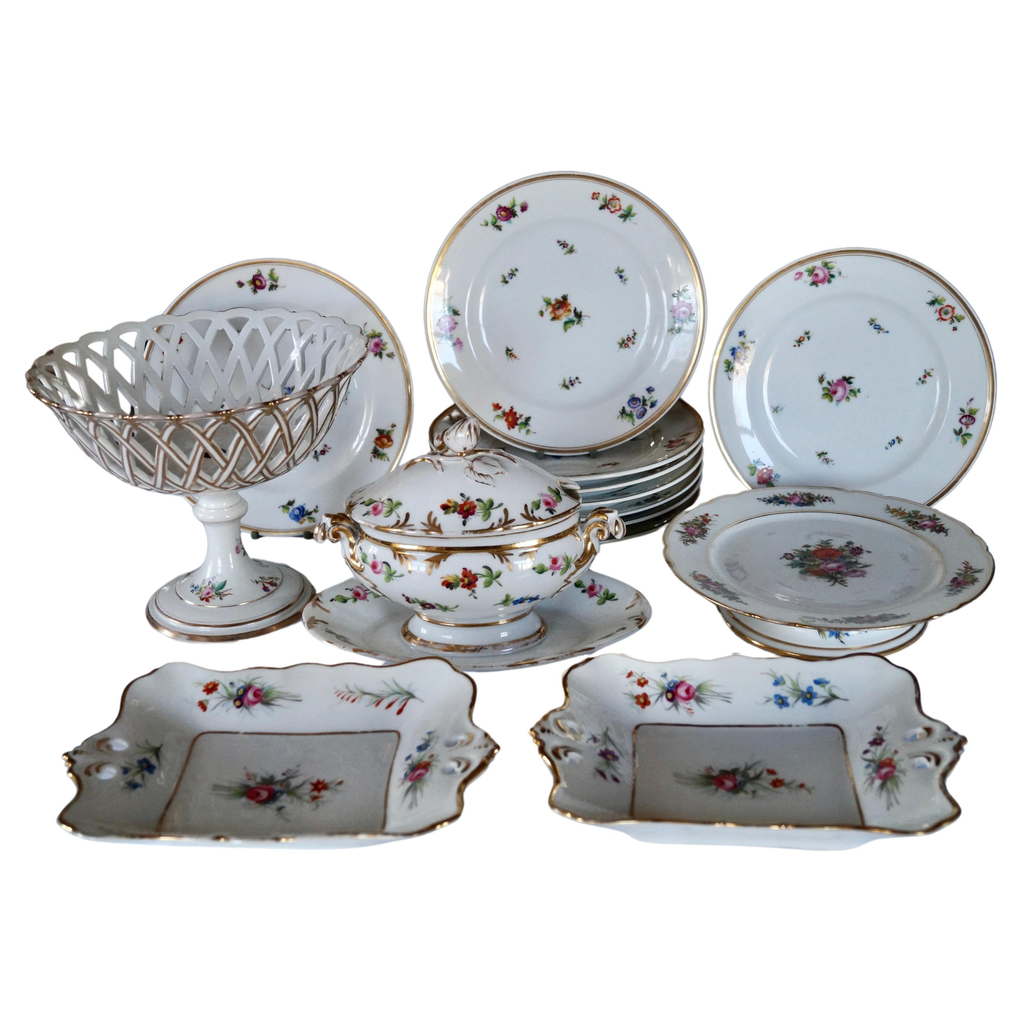 Antique Old Paris Porcelain - Porcelaine de Paris Service à dessert avec panier  en vente